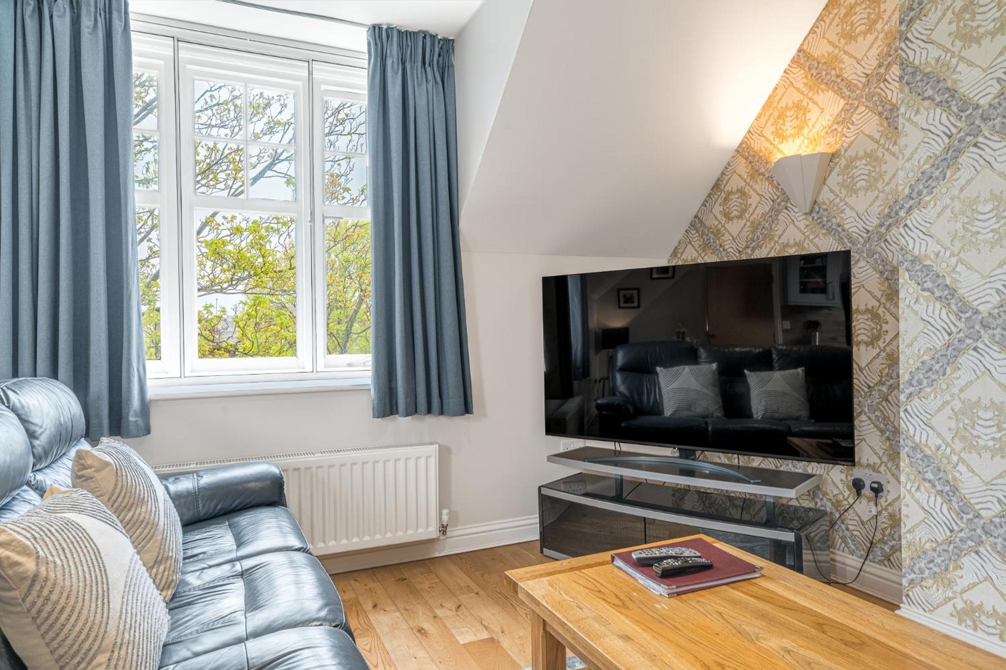 Abbey Apartments Modern Aparthotel For Tourists & Professionals バロー・イン・ファーネス エクステリア 写真
