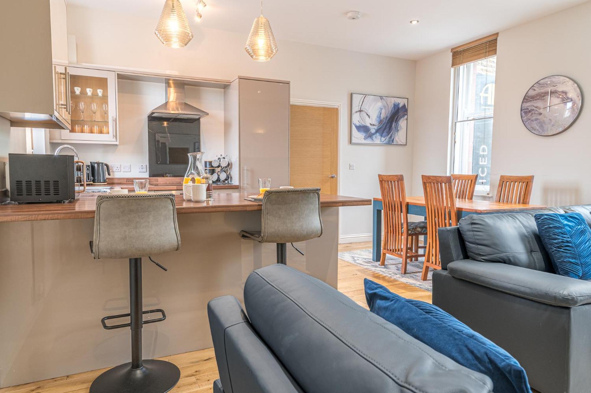 Abbey Apartments Modern Aparthotel For Tourists & Professionals バロー・イン・ファーネス エクステリア 写真
