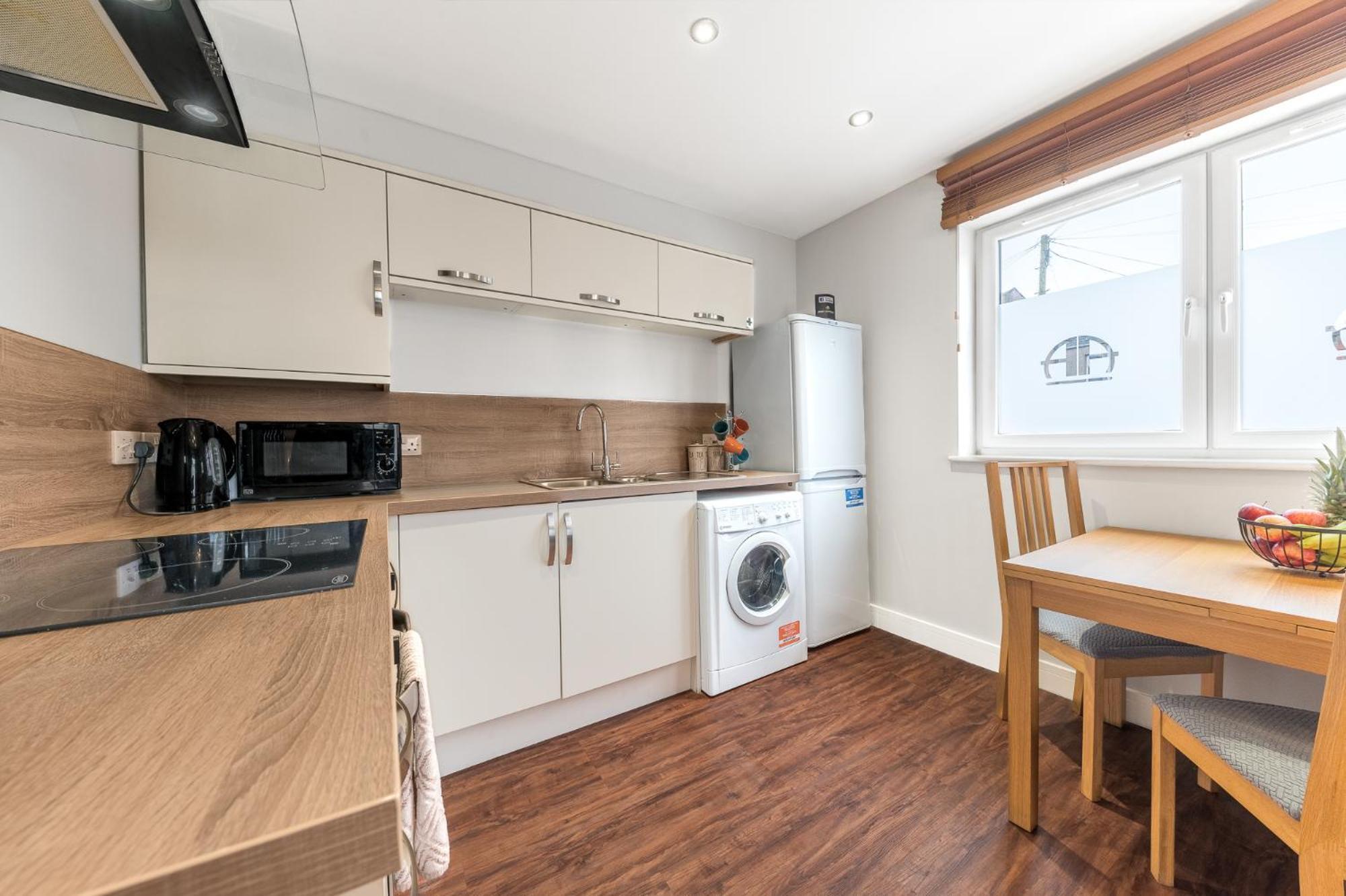 Abbey Apartments Modern Aparthotel For Tourists & Professionals バロー・イン・ファーネス 部屋 写真