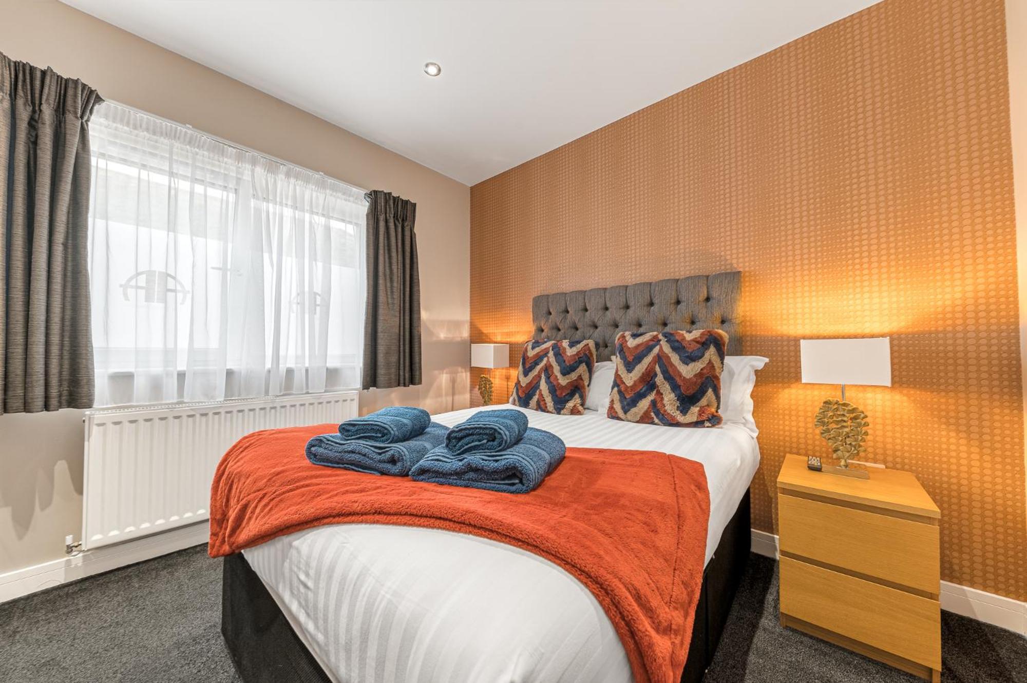 Abbey Apartments Modern Aparthotel For Tourists & Professionals バロー・イン・ファーネス エクステリア 写真